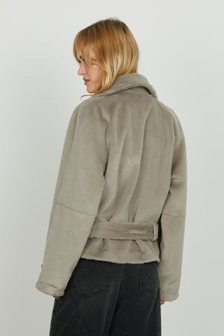 Pelliccia CLEOM eco manica lunga doppio pettocon alette più tasche più cintura