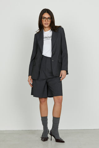 Giacca LEVISA lunga manica lunga 2 bottoni con taschino più patte