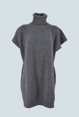 OSHO long half-sleeved shirt with wide round neck, high neck and slits on the oversized hem