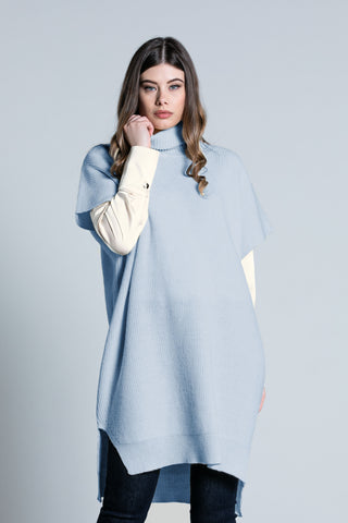 OSHO long half-sleeved shirt with wide round neck, high neck and slits on the oversized hem
