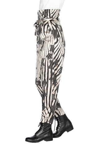 Panta paper bag con cintura più tasche fantasia animalier stelle, Relish High Fashion moda, Primavera Estate 2020, abbigliamento donna