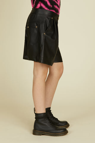 ALICE shorts with pockets plus eco-leather pleats