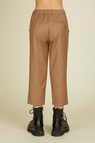 ASTERIX capri pant 7 buttons.