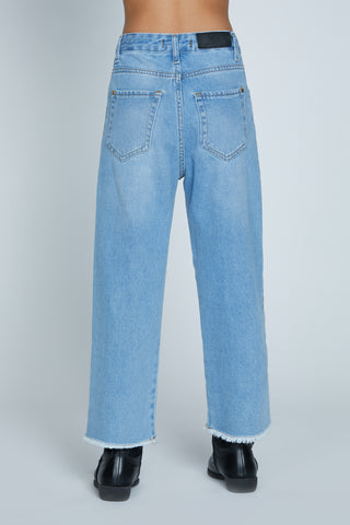 Jeans RUTA con catena color oro