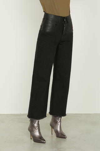 VICL_A high-cut 5ts crop trousers with eco-leather insert plus black denim fringed hem