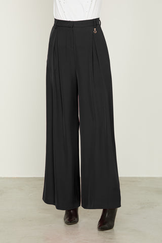 FOREVERA wide high waisted trousers with pleats and French pockets