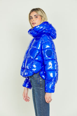 TONATIUH vinyl down jacket with asymmetric long sleeves and drawstring plus hood