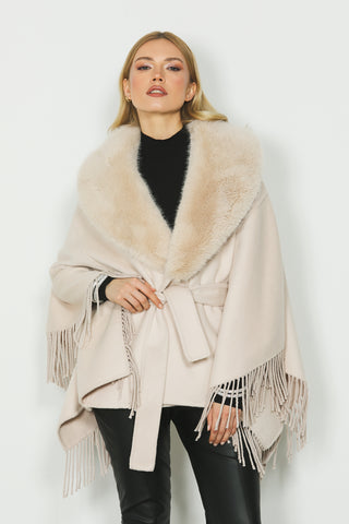 Cappotto DENISE corto manica a 3/4 kimono con collo ecopelliccia staccabile più cintura e frange