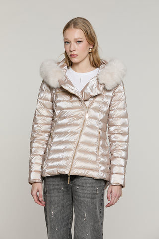 Piumino PYLEM_A manica lunga con ts più zip trasversale più cappuccio più bordo ecopelliccia staccabile