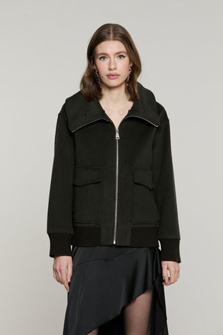 Cappotto SAEZ corto manica lunga con bordi costa con ts più patte più zip più collo ecopelliccia staccabile