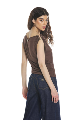 YOKOS half-sleeve t-shirt with shoulder buckle and side pleats