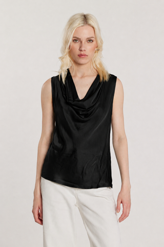 Blusa WOLFY smanicata con scollo morbido raso