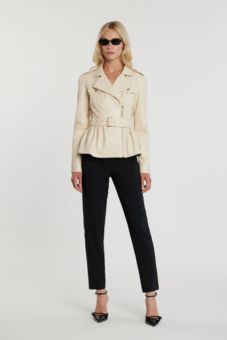 Giubbino TAYLOR maniche lunghe chiodo con zip più cintura più balza sul fondo ecopelle