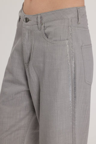 Pantalone CARLA_32 vita media cinque tasche con applicazioni strass laterali baggy fit grey cotone