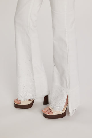 Pantalone SCHIFFERONE_10 vita media cinque tasche con applicazioni più pizzo più spacco laterale flaire fit bull