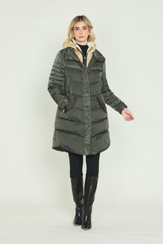 YAMAKO long-sleeved down jacket with eco-sheepskin insert and detachable hood. More zips more ts