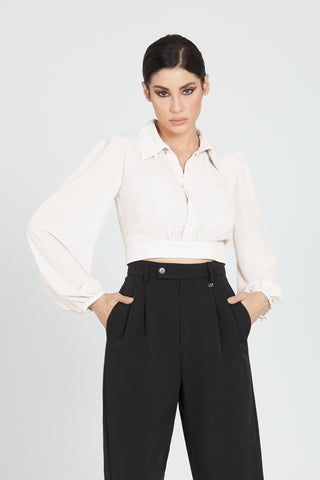Short TICINO shirt with long sleeves and pleats, opening at the back and sash