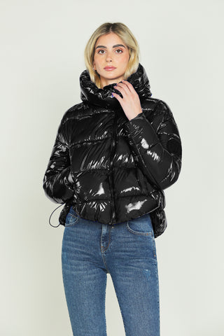 TONATIUH vinyl down jacket with asymmetric long sleeves and drawstring plus hood