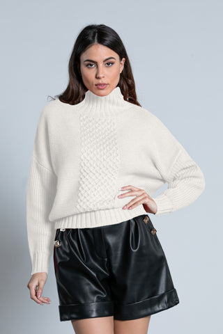 Maglia FANTAS manica lunga spalla scesa ampia con collo vulcano p. uncinetto