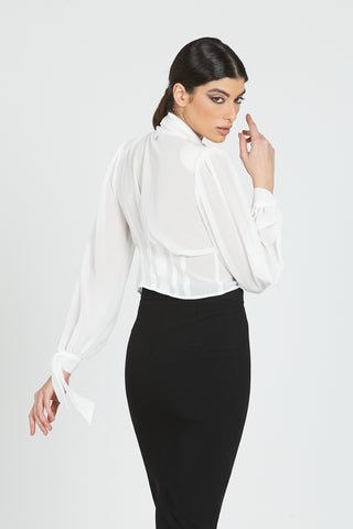 ISTORE short, long-sleeved shirt with sash and pyramid buttons