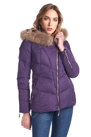 Piumino lunghezza media, zip trasversale e vestibilità ampia pelliccia al cappuccio, relish fashion moda, abbigliamento femminile