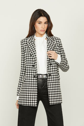 SAMPLY_A long-sleeved jacket with pockets plus houndstooth flaps