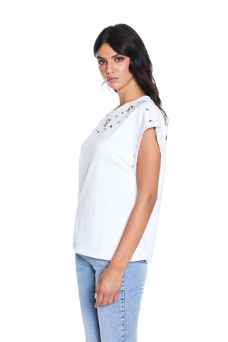 INNAMORS half-sleeved sweatshirt with rings and piercings 
