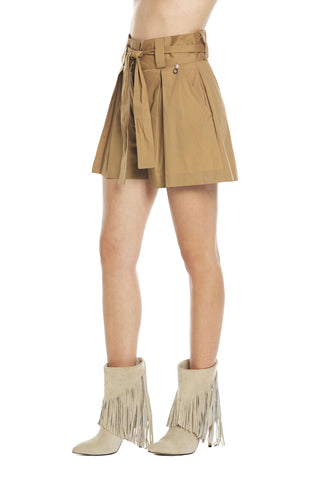 ARAUJO shorts in high-waisted cotton with belt and pockets plus kissed pleat