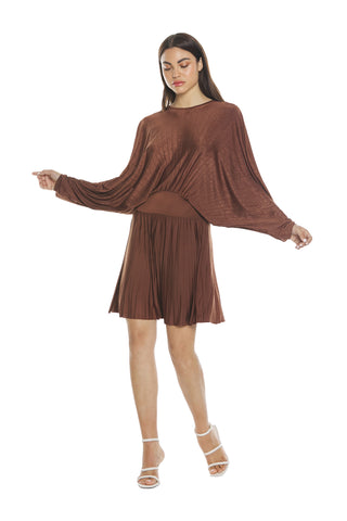 CLYDES short batwing sleeve dress with open back and pleated lace
