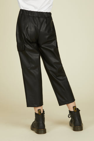 BEM trousers 1 button with loops plus ts. plus large eco-leather pockets