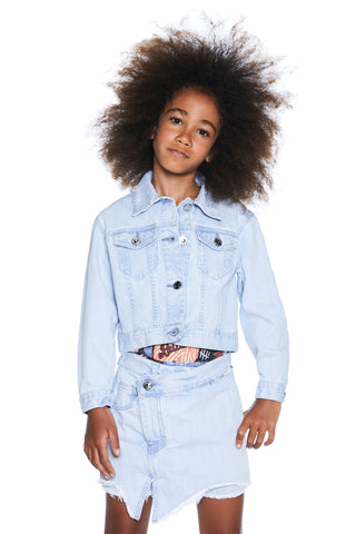 DREAM short-sleeved jacket with 8 buttons. multiple denim pockets 