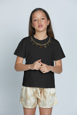MAEKO half sleeve t-shirt with pendant necklace
