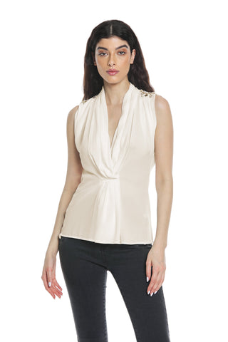 RUWAYD half-sleeve blouse with crossover neckline and pleats plus shoulder applications